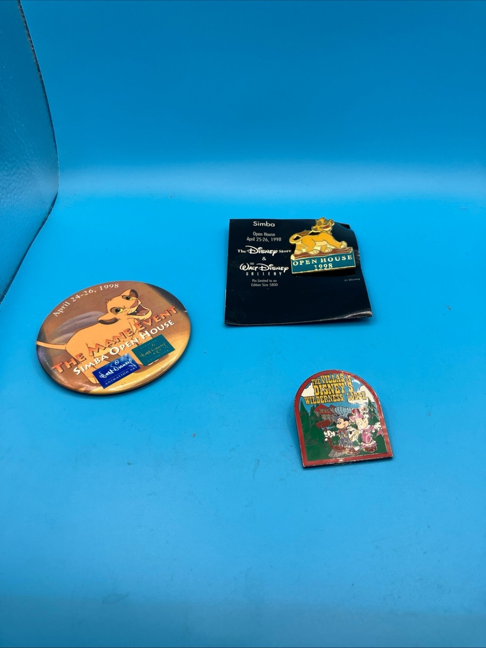 vintage disney pin lot Of 3 Simba Mickey